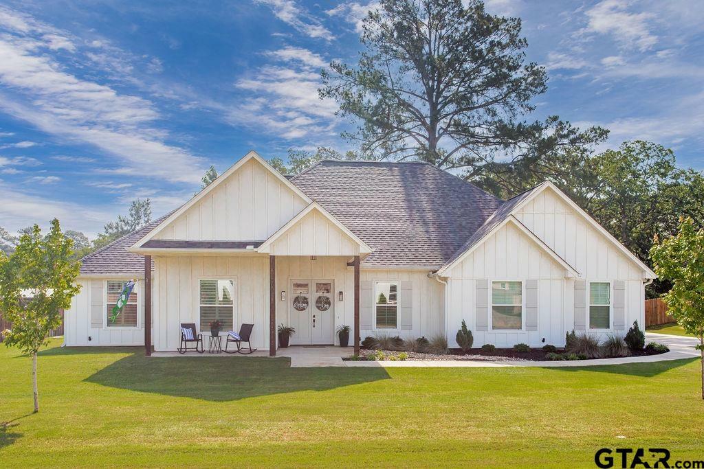 Property Photo:  14423 Woodland Creek Drive  TX 75706 