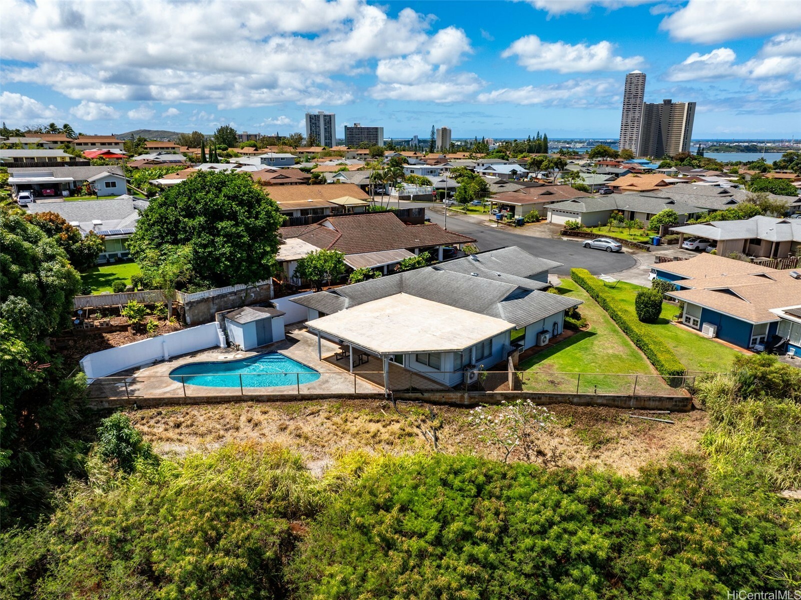 98-042 Puaalii Way  Aiea HI 96701 photo
