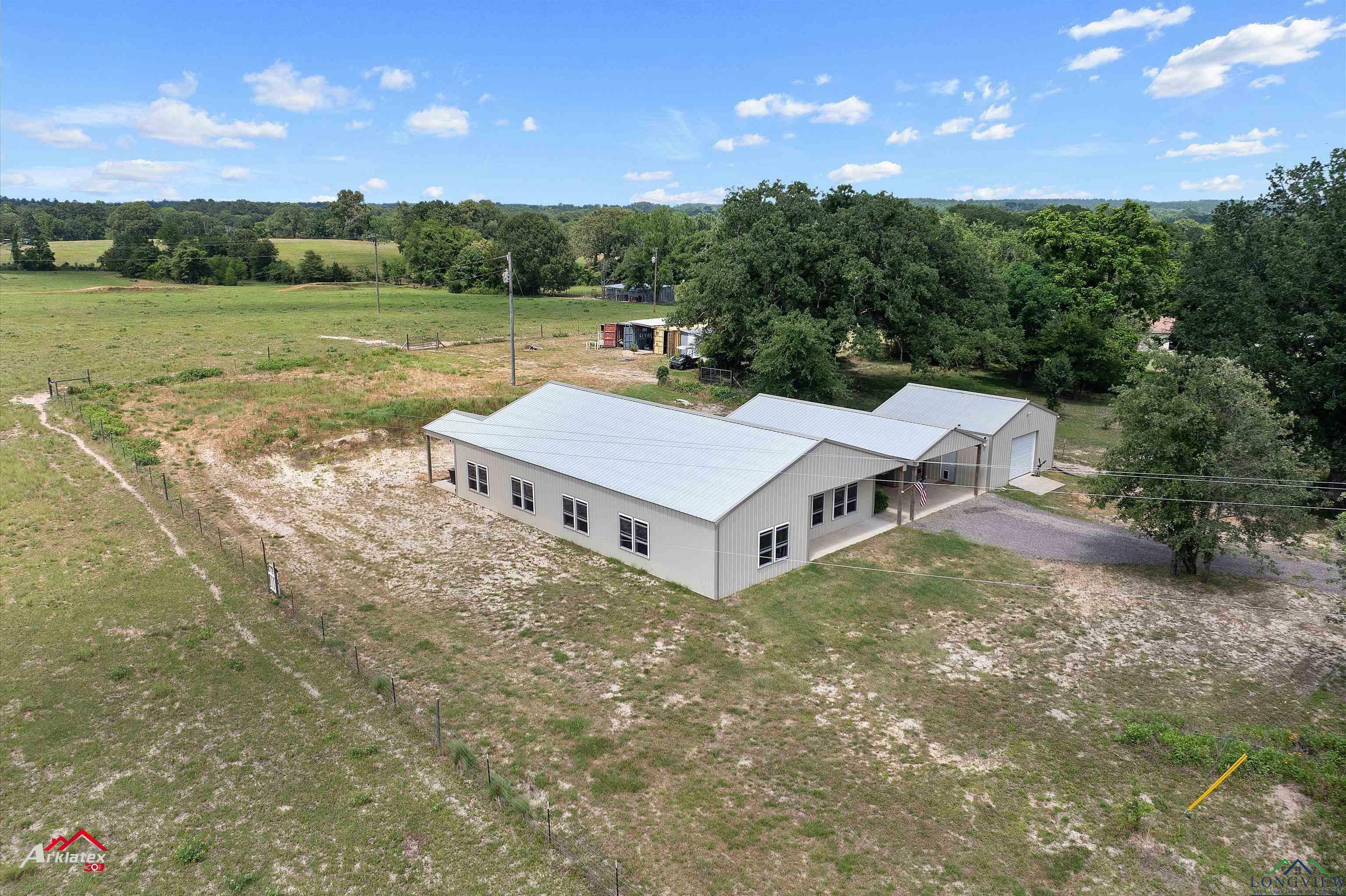 Property Photo: 15765 Cr 4253 D TX 75654