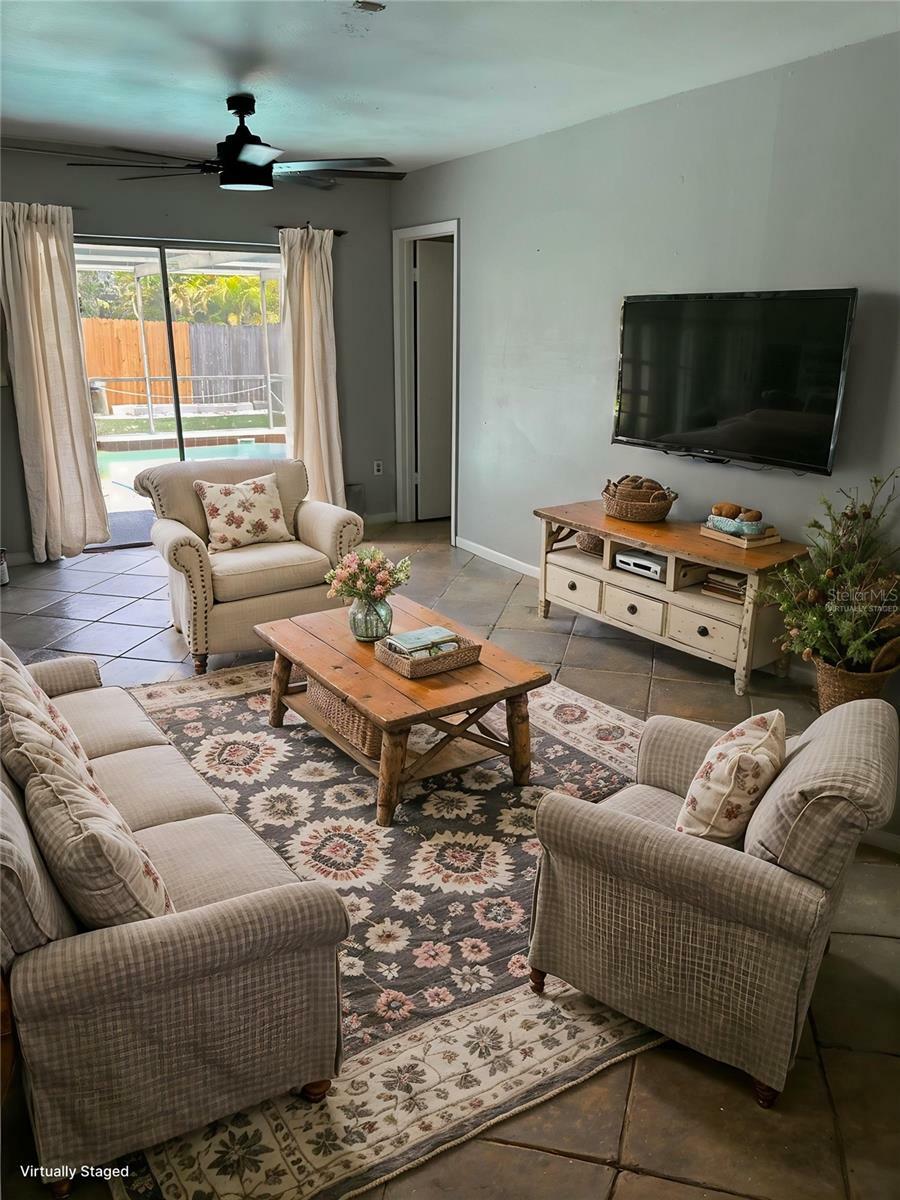Property Photo:  2334 Colonial Court  FL 34698 