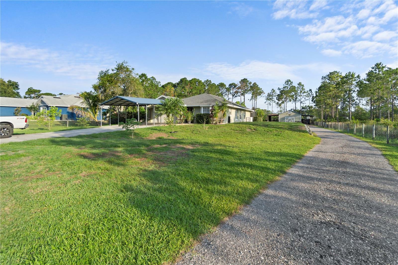 Property Photo: 6975 Maverick Trail FL 34771