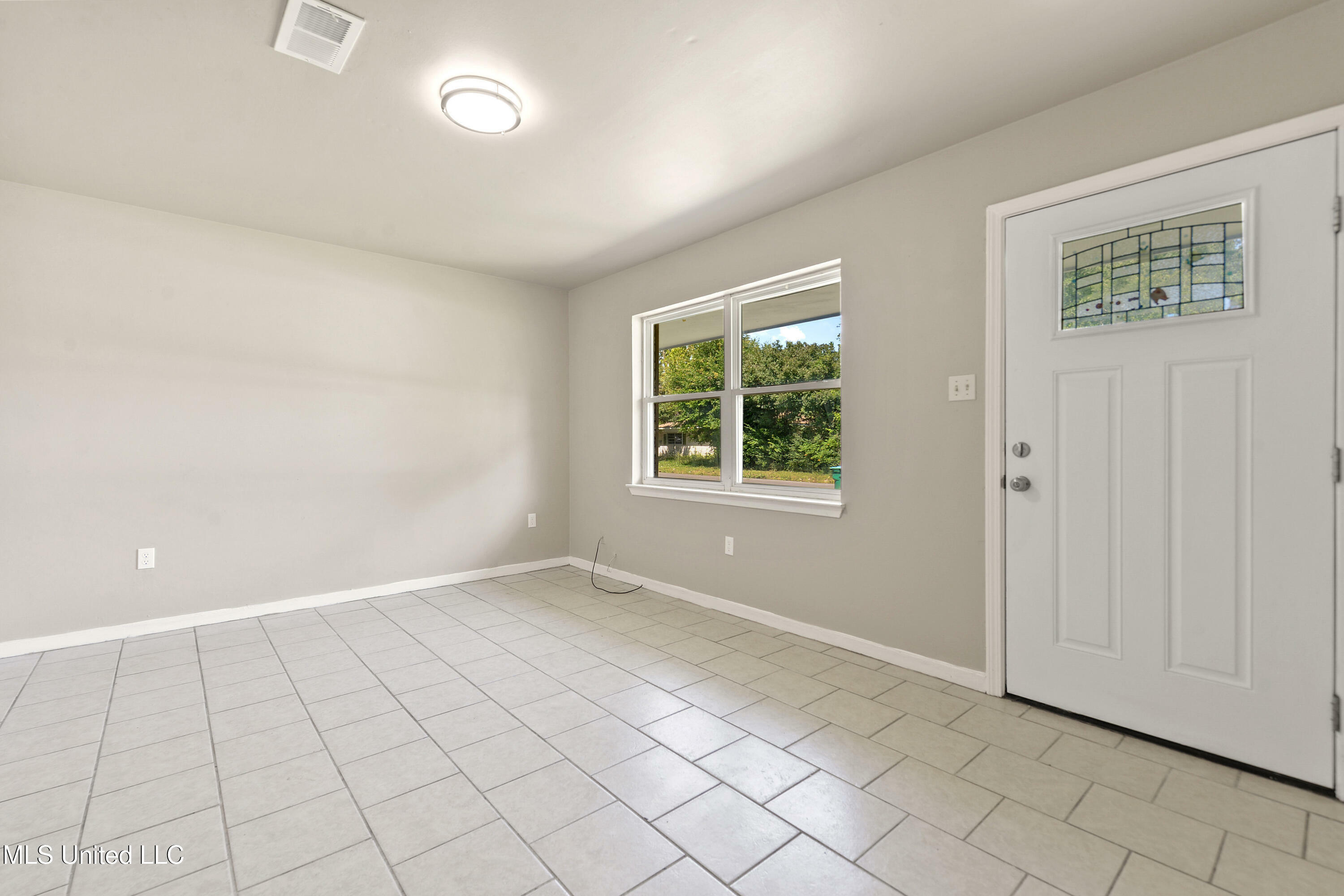 Property Photo: 110 Olivet Drive MS 39503