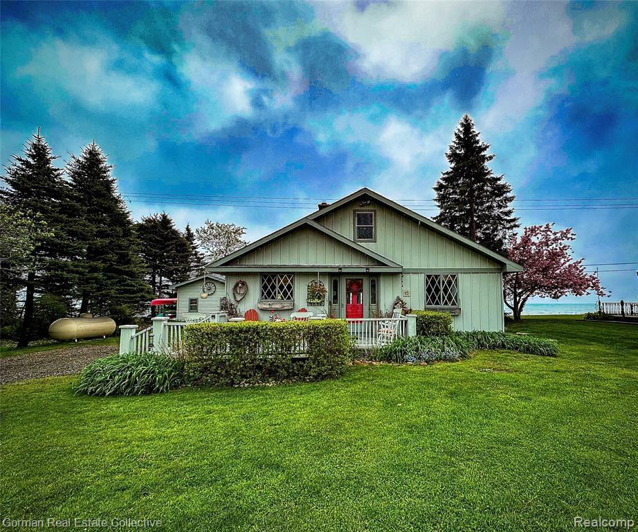 2109 S Lakeshore Rd.  Harbor Beach MI 48441 photo