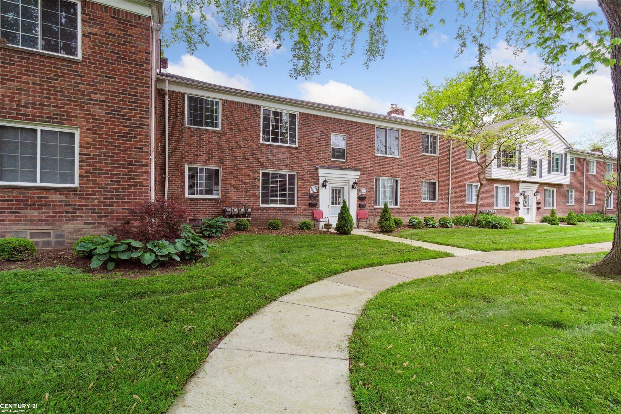 Property Photo: 22930 Allen Court MI 48080