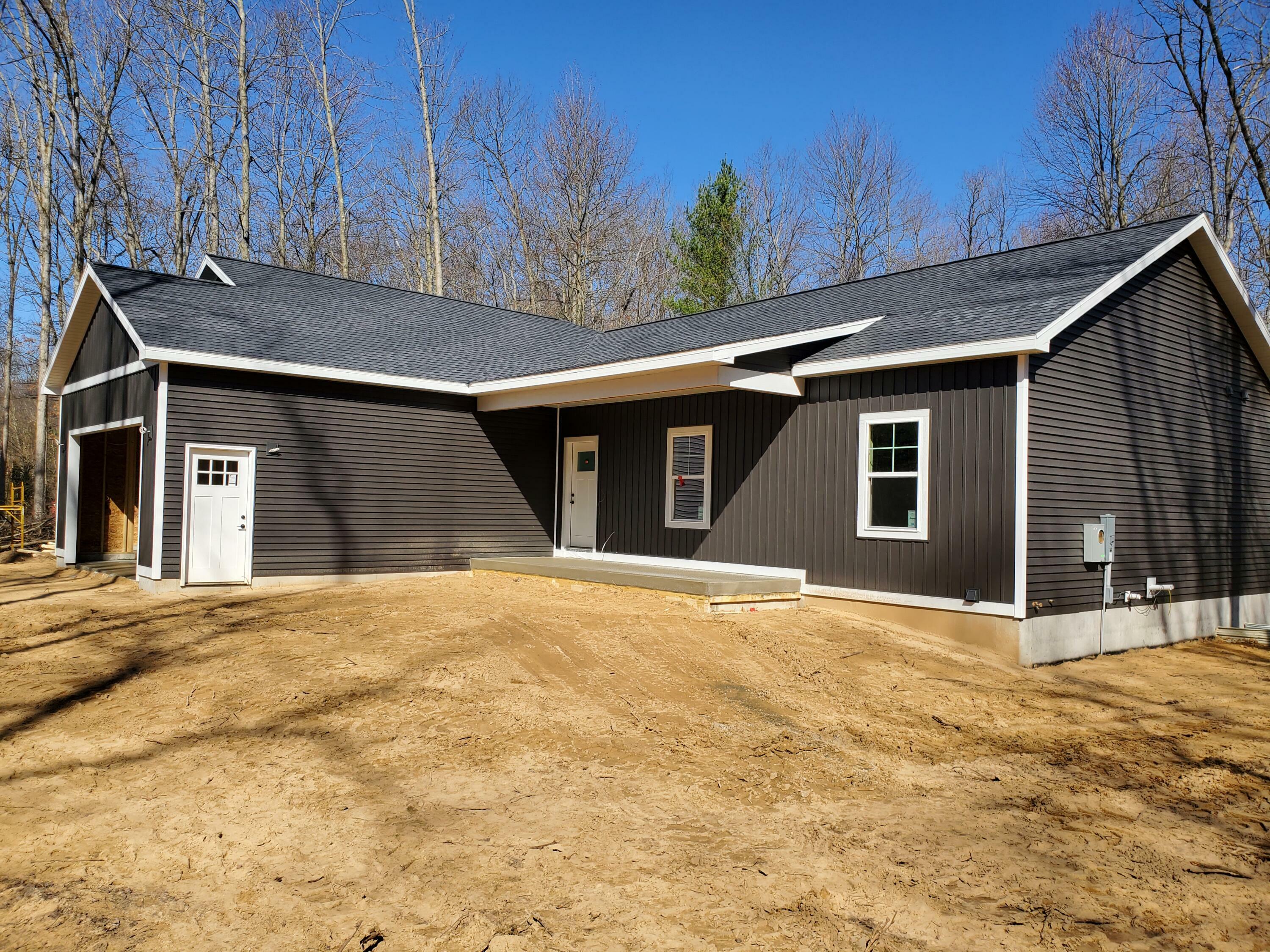 3995 112th Avenue  Allegan MI 49010 photo