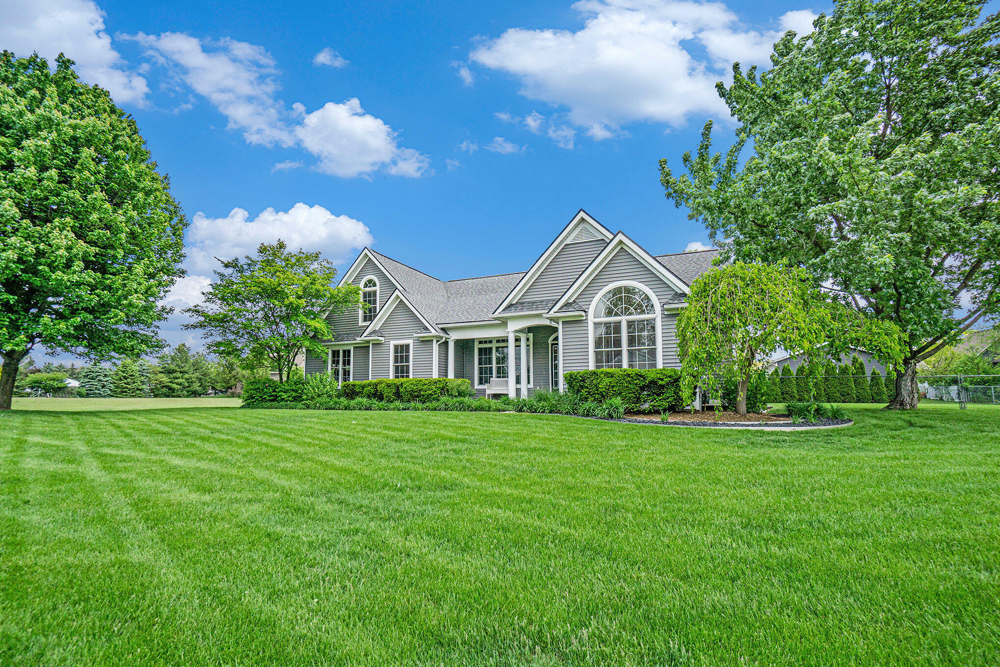 Property Photo: 1001 Goodsell Street MI 49078