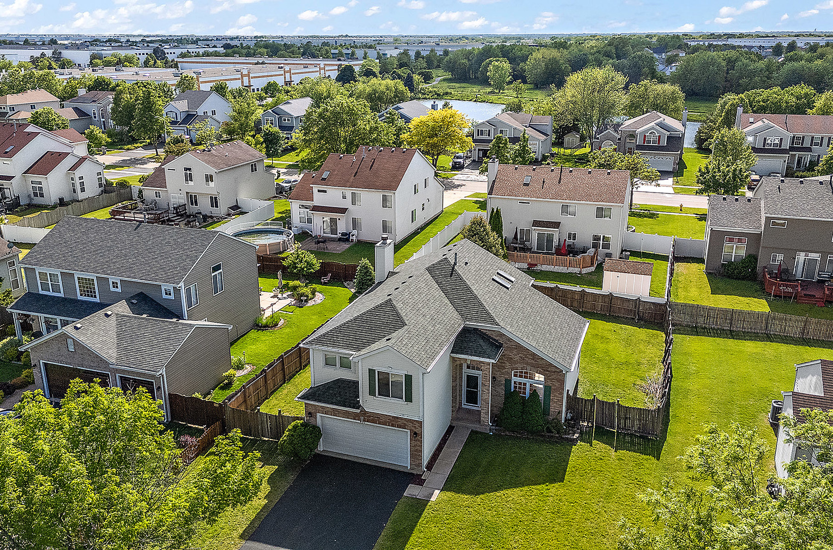 Property Photo: 437 Foxborough Trail IL 60440