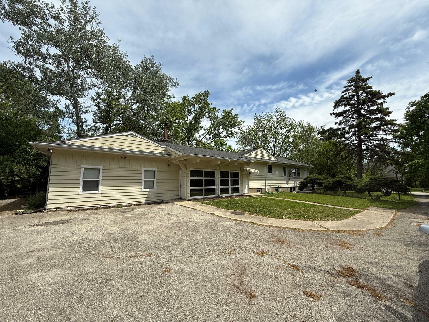 Property Photo: 5S074 Karns Road IL 60563