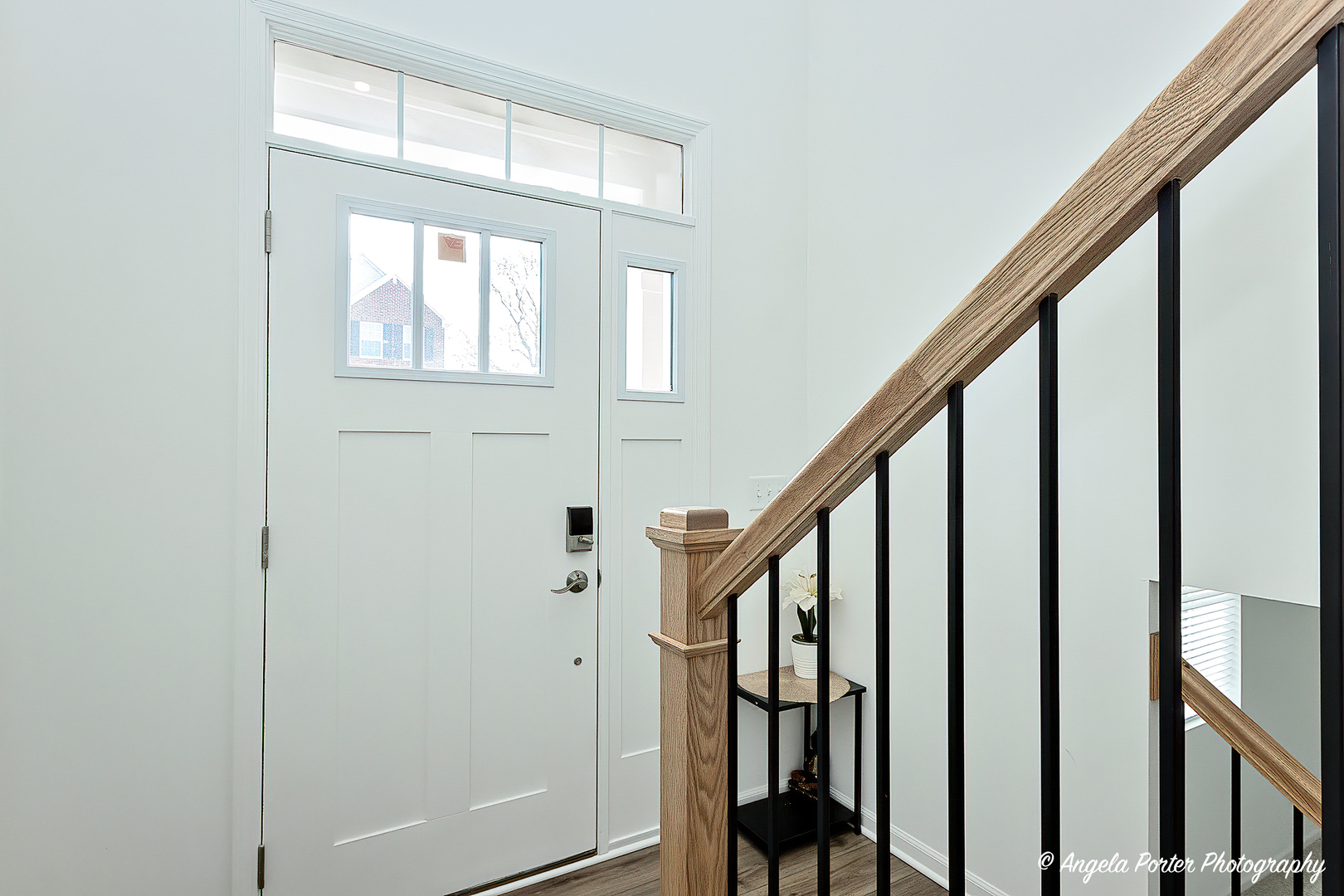 Property Photo: 1004 Neubauer Circle IL 60046