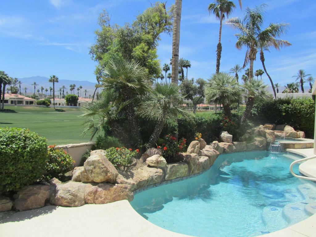 Property Photo: 75313 14th Green Drive CA 92210