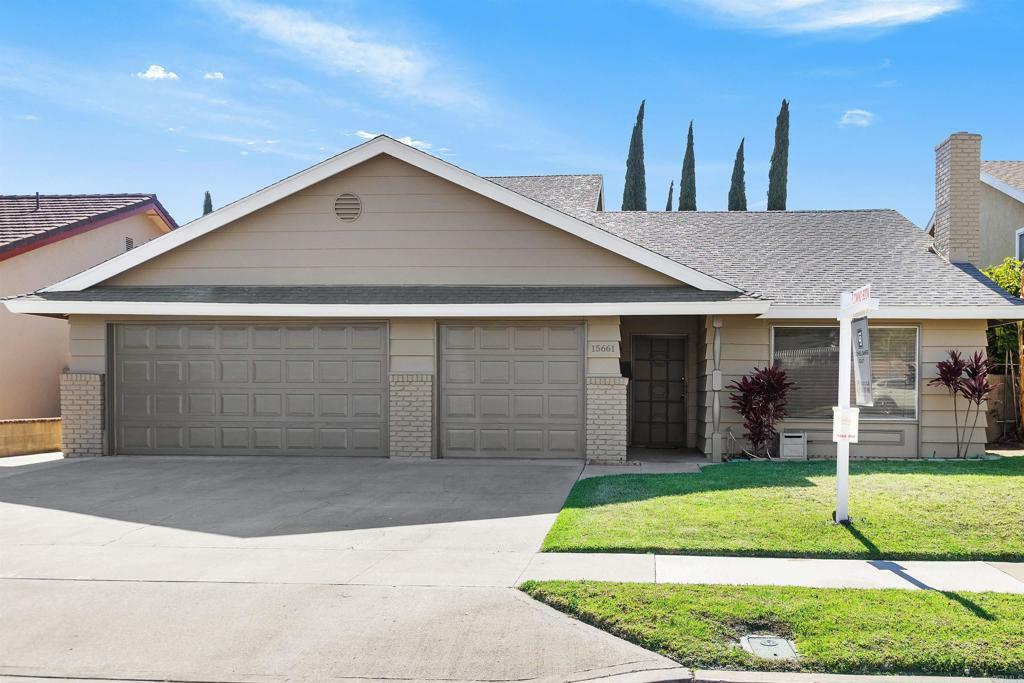 Property Photo: 15661 Burning Tree CA 92683