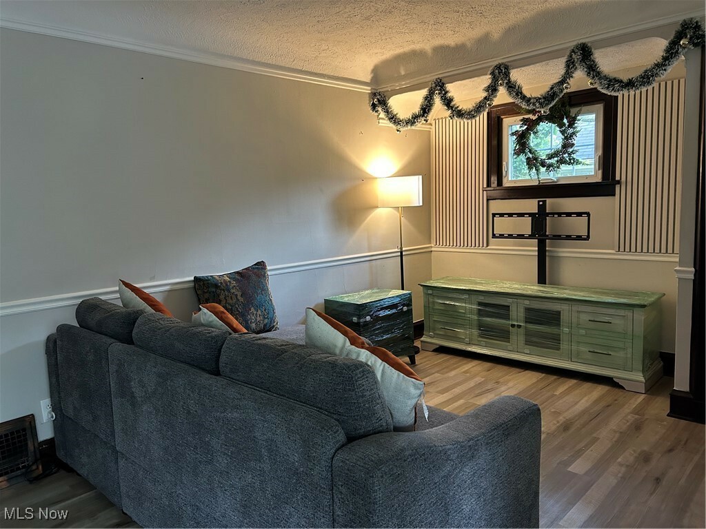Property Photo: 16112 Raymond Street OH 44137