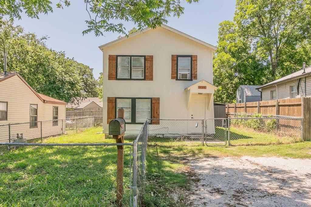 Property Photo: 408 E Baylor Street TX 76086