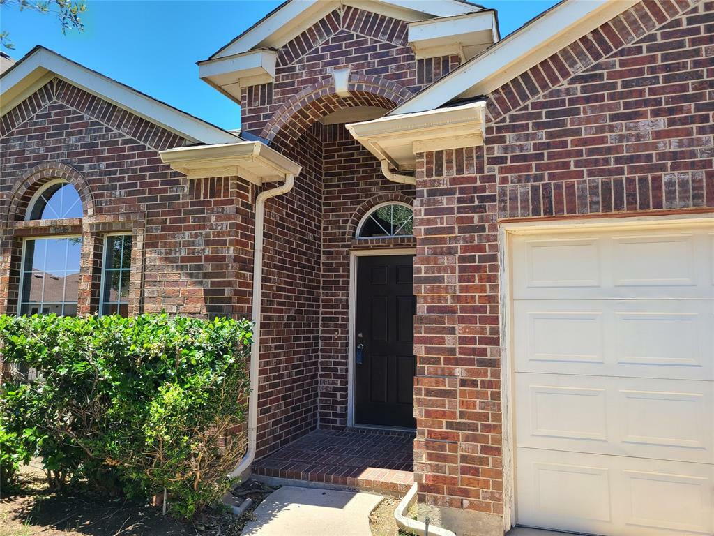 Property Photo: 9925 Bull Run TX 76177