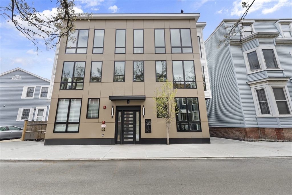 Property Photo:  8 Mercer Street 3  MA 02127 