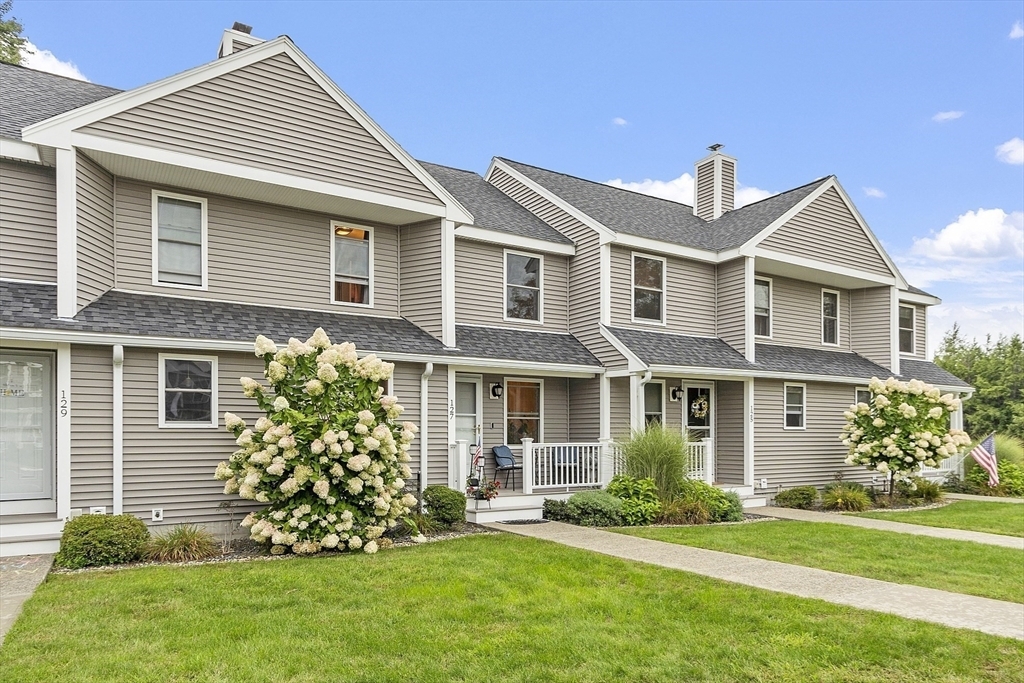 Property Photo: 127 Bayberry Hill Ln 127 MA 01453