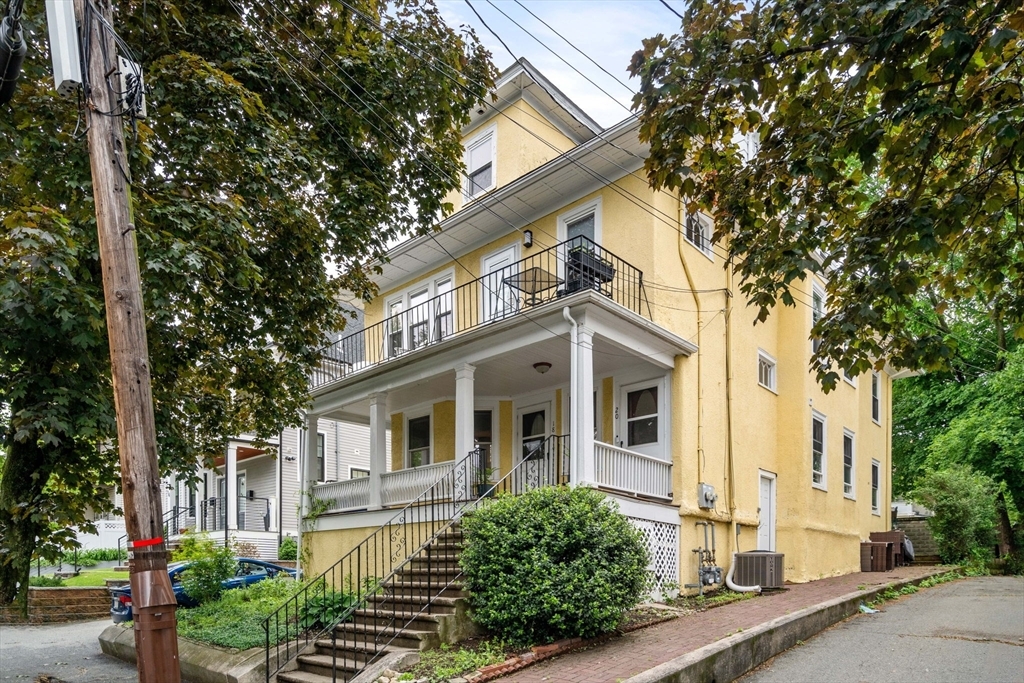 Property Photo:  18 Park Rd 1  MA 02478 