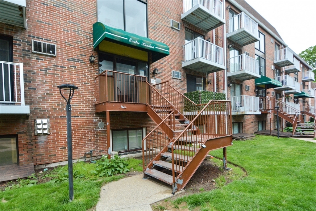 Property Photo: 1186 Worcester Road 1221 MA 01702