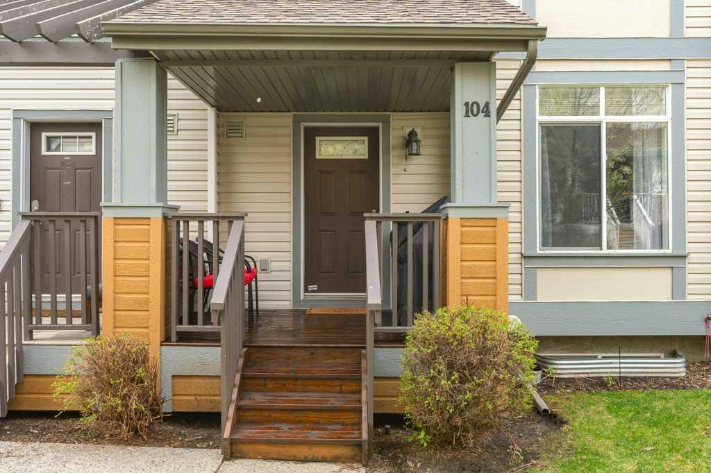 Property Photo: 300 Evanscreek Court NW 104 AB T3P 0B8