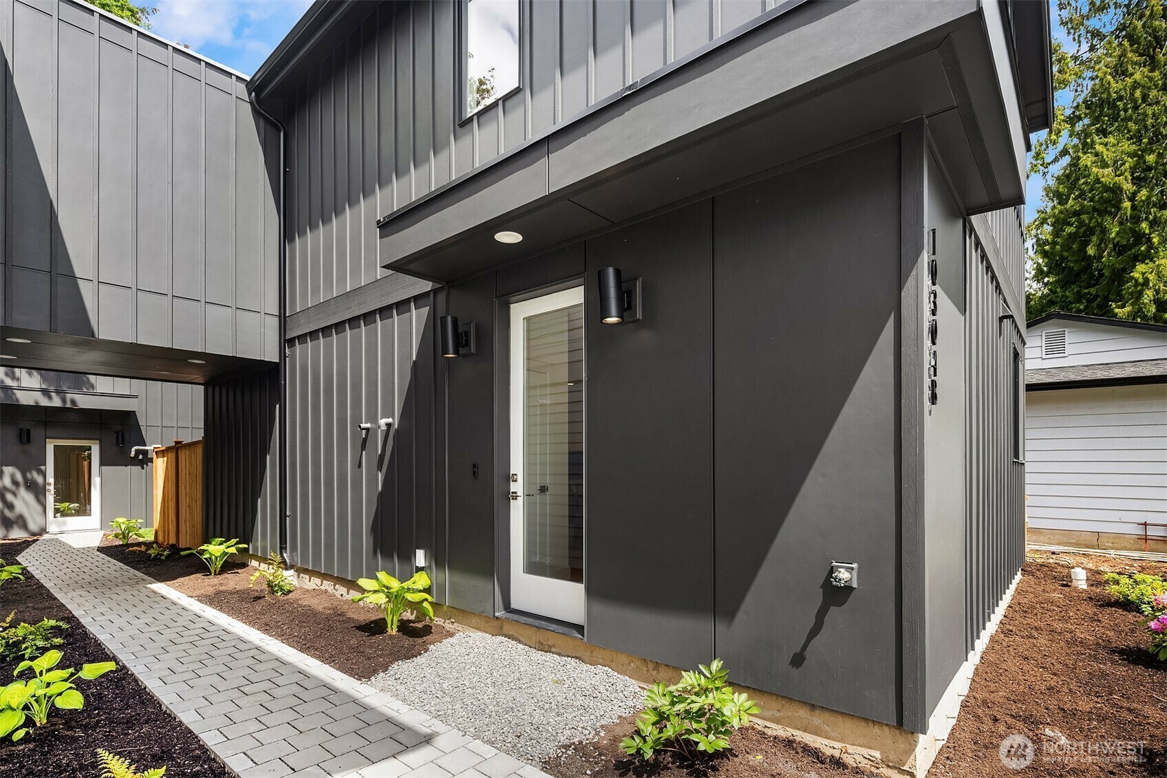 Property Photo:  10304 NE 113th Place B  WA 98033 