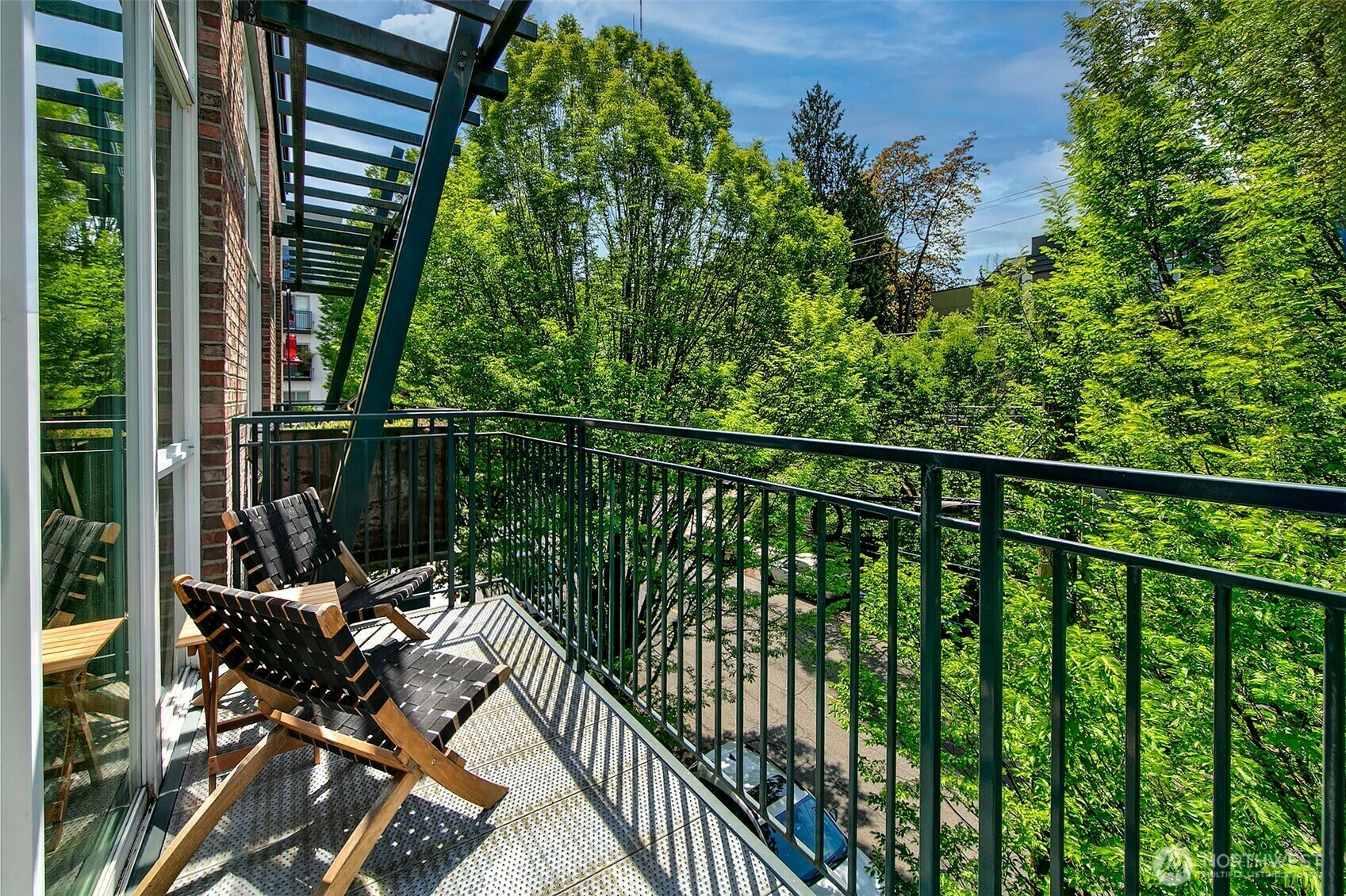 Property Photo: 1812 19th Avenue 306 WA 98122