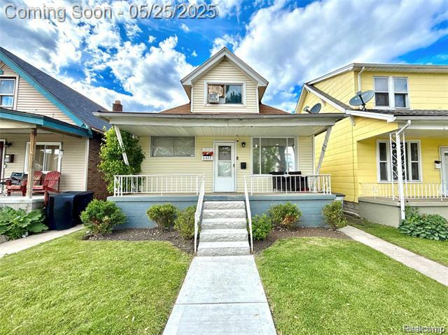 Property Photo: 6422 Devereaux Street MI 48210