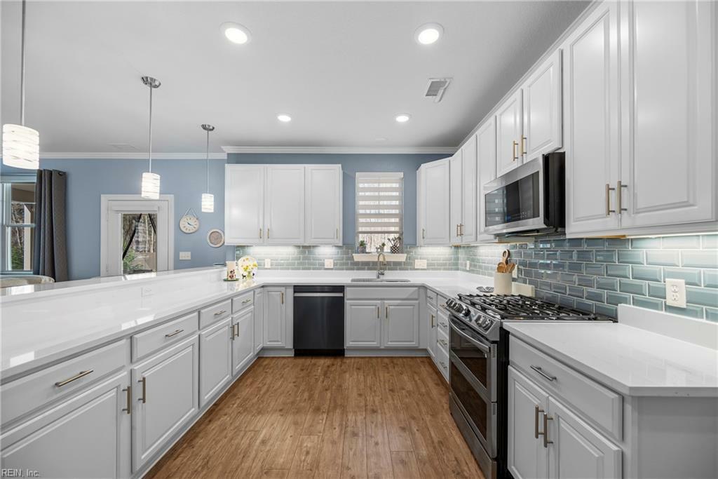 Property Photo: 531 Middleton Way VA 23322