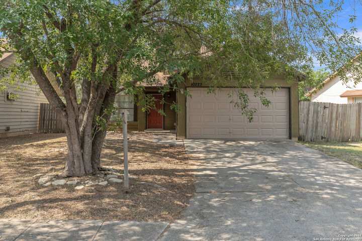 Property Photo:  10222 Canton Fld  TX 78245 