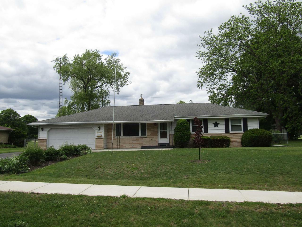 Property Photo: 2374 South Park Avenue WI 53511