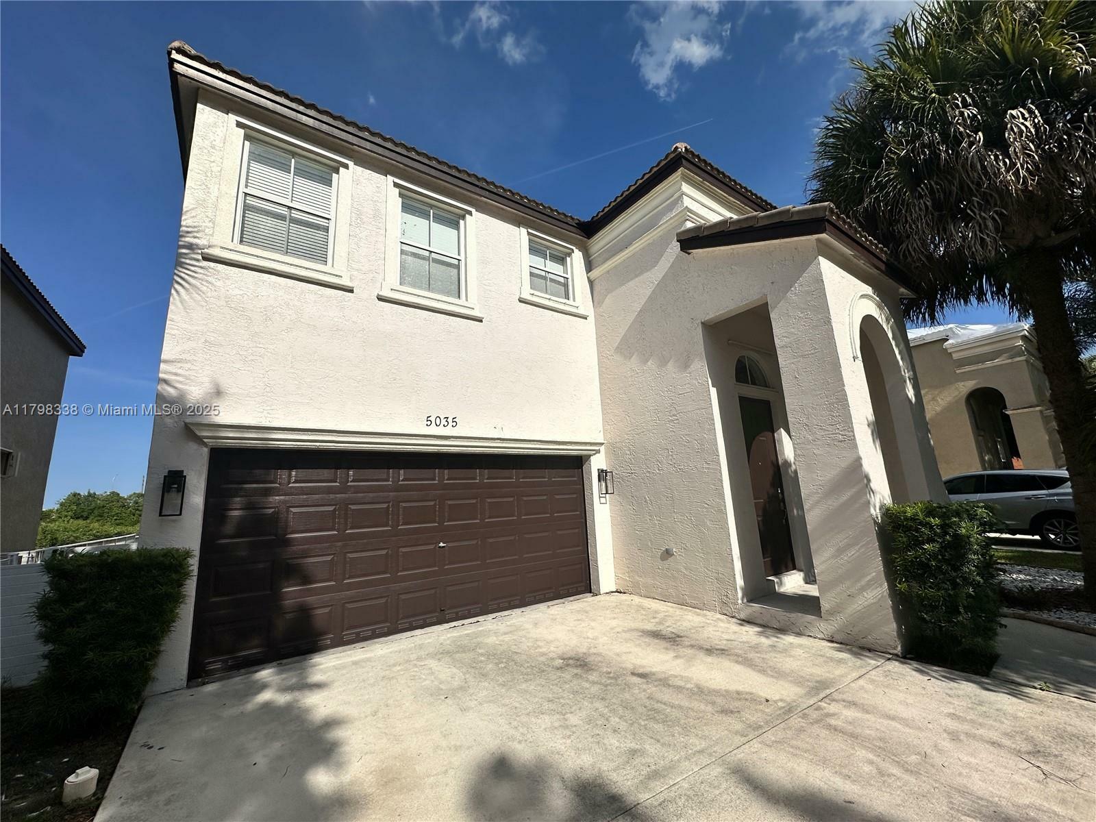 Property Photo: 5035 SW 155th Ave FL 33027