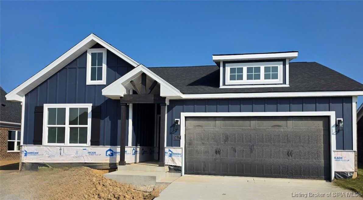 Property Photo: 5117 Woodstone Circle IN 47130