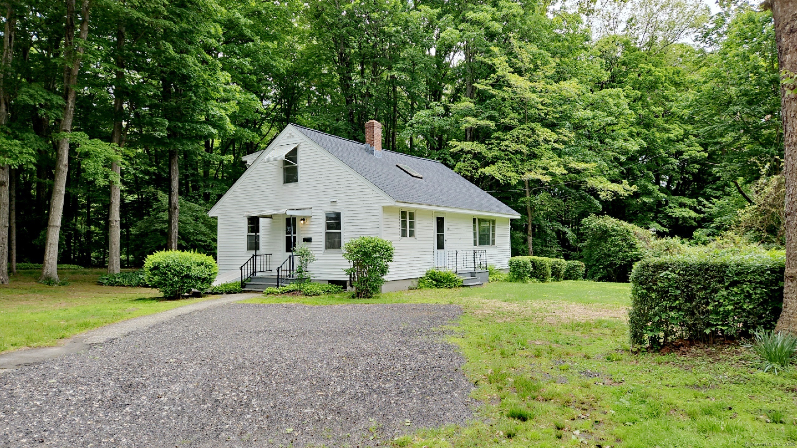 Property Photo: 375 Main Street CT 06417