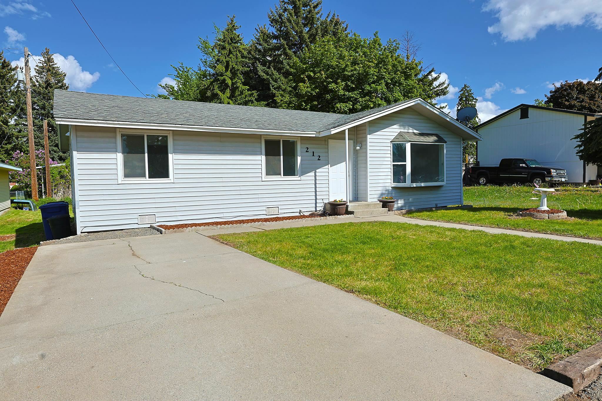 Property Photo: 212 N Brower WA 99022