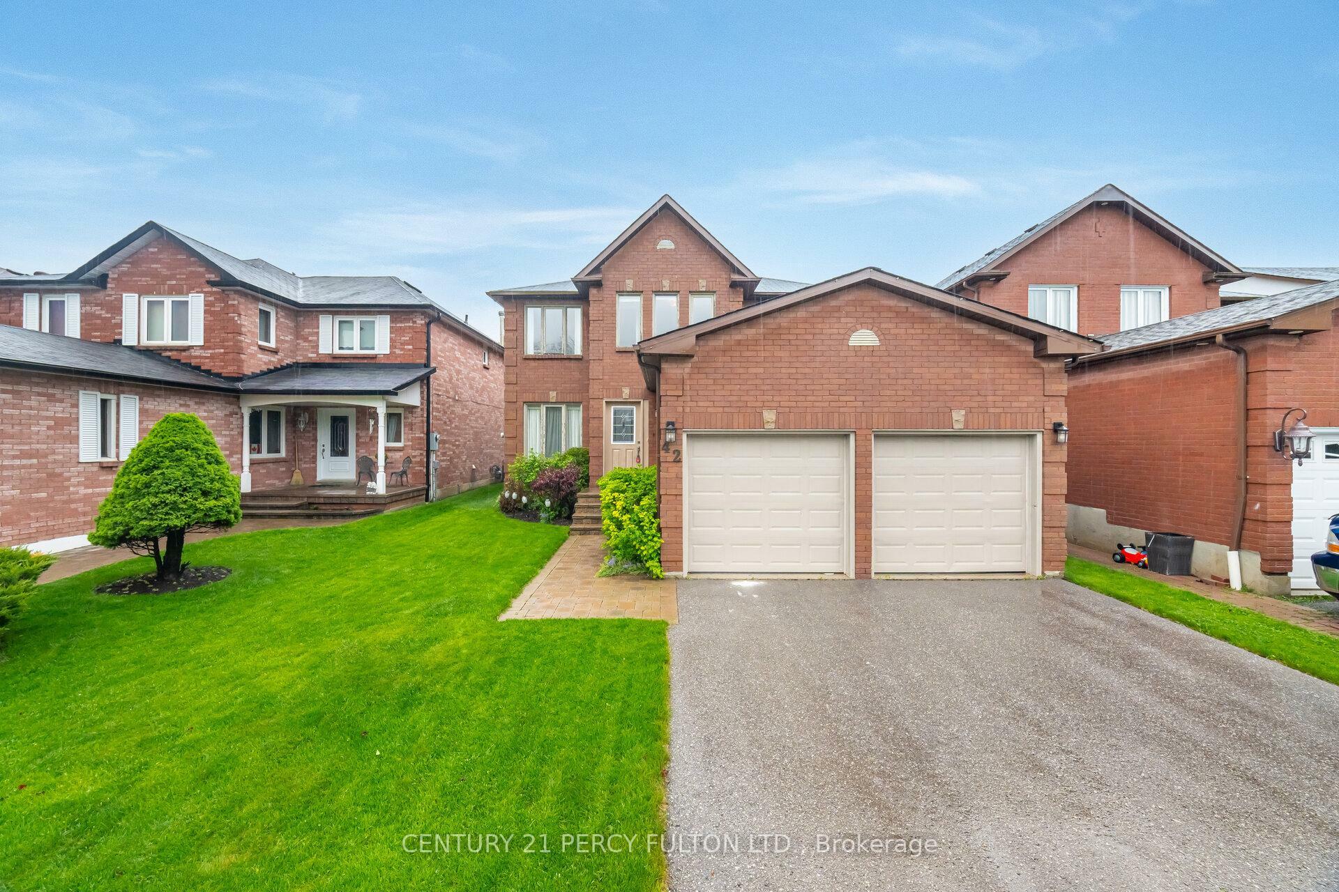 Property Photo: 42 Bennett Avenue ON L1T 3R8