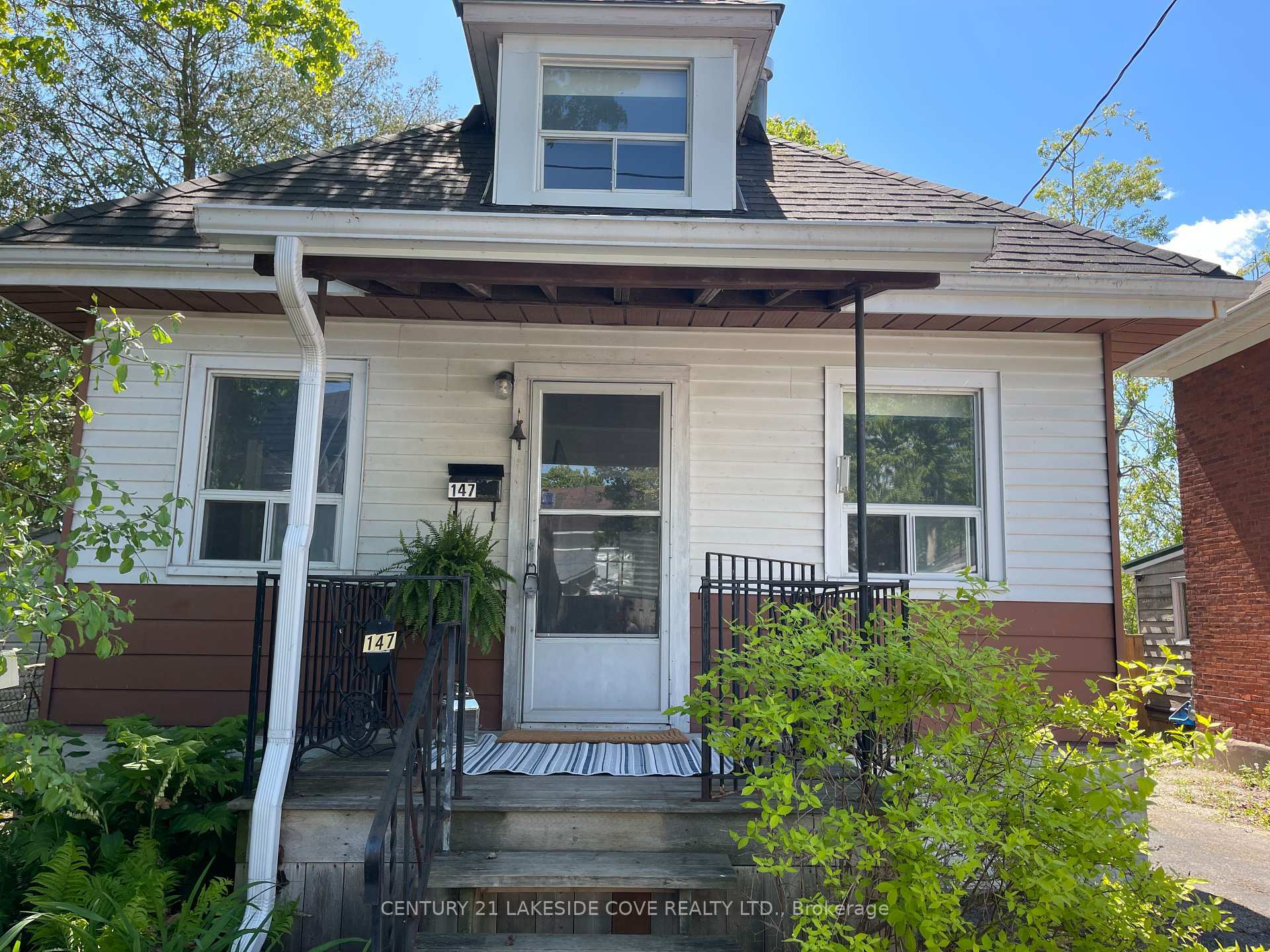 147 Dufferin Street  Orillia ON L3V 5T1 photo