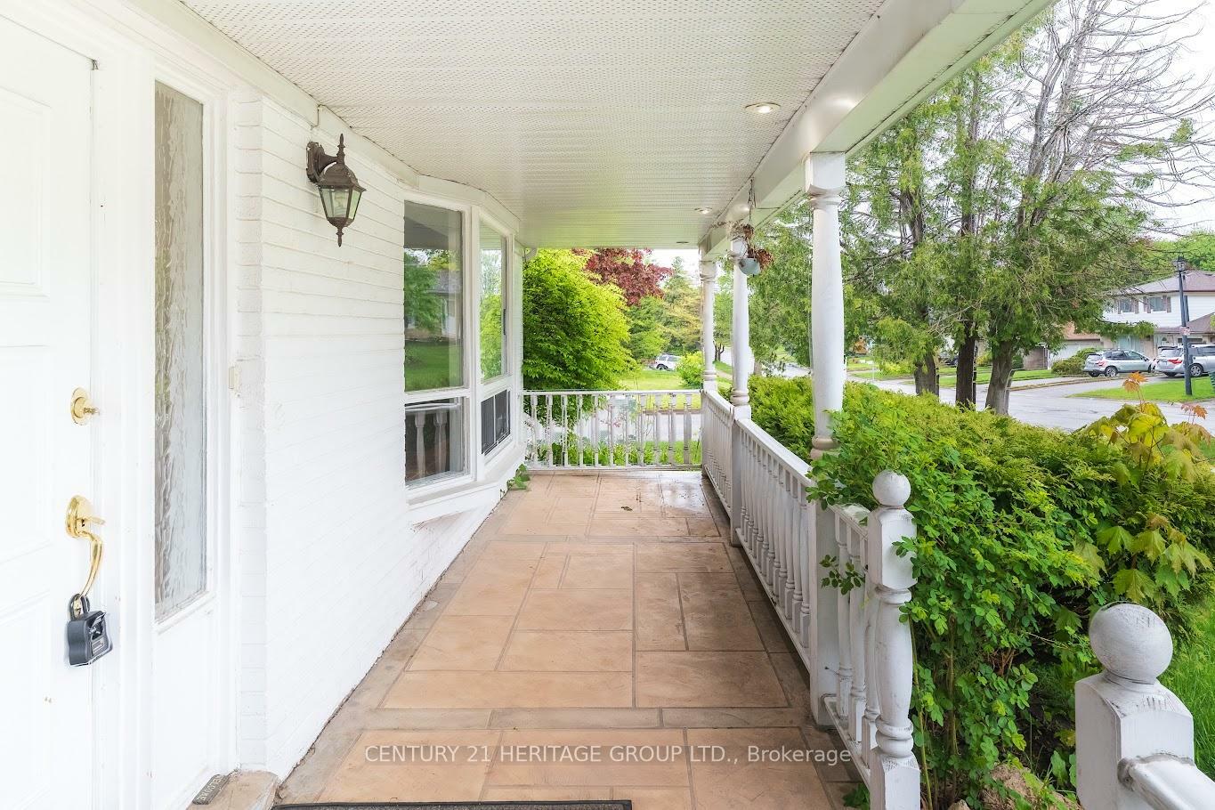 Property Photo: 307 Towercrest Drive ON L3Y 1C1