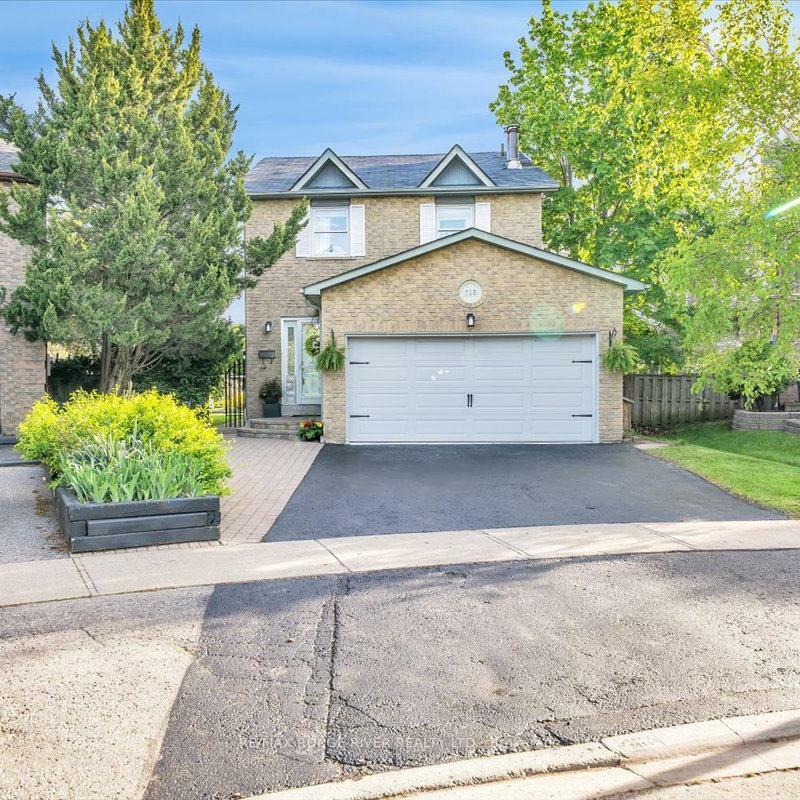 Property Photo: 716 Stonepath Circle ON L1V 3T1
