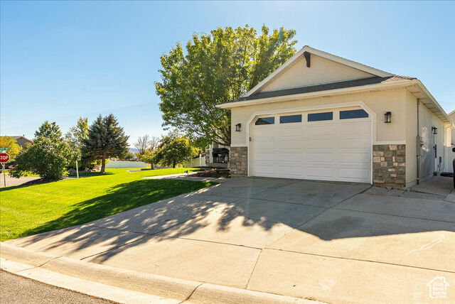 Property Photo:  5167 N Rodeo Cir 6  UT 84055 