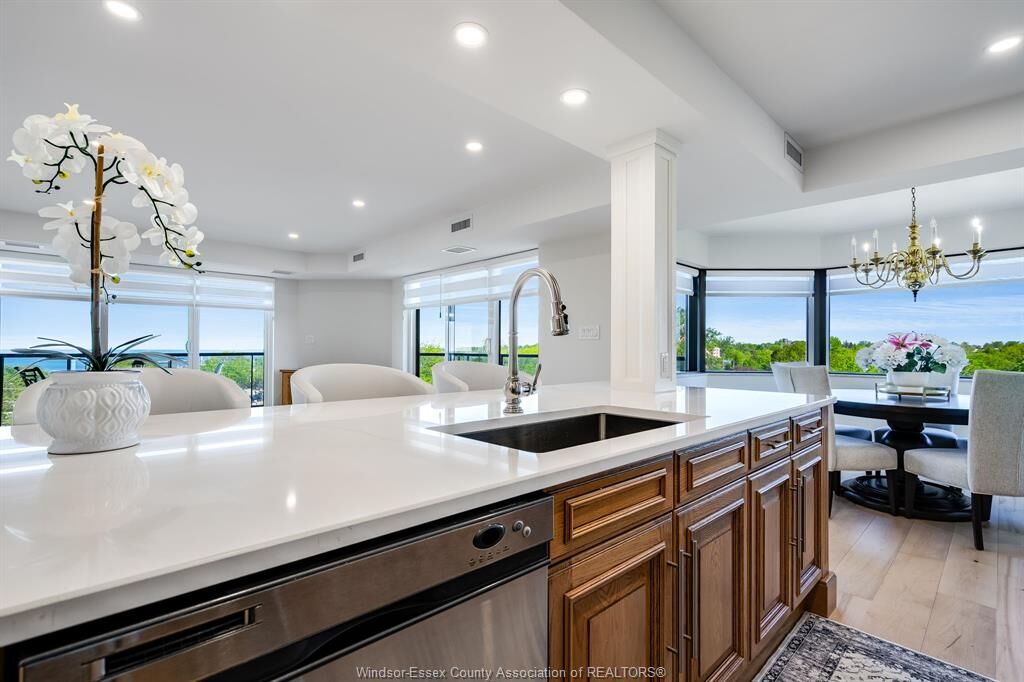 Property Photo:  109 Robson Road 501  ON N8H 3V4