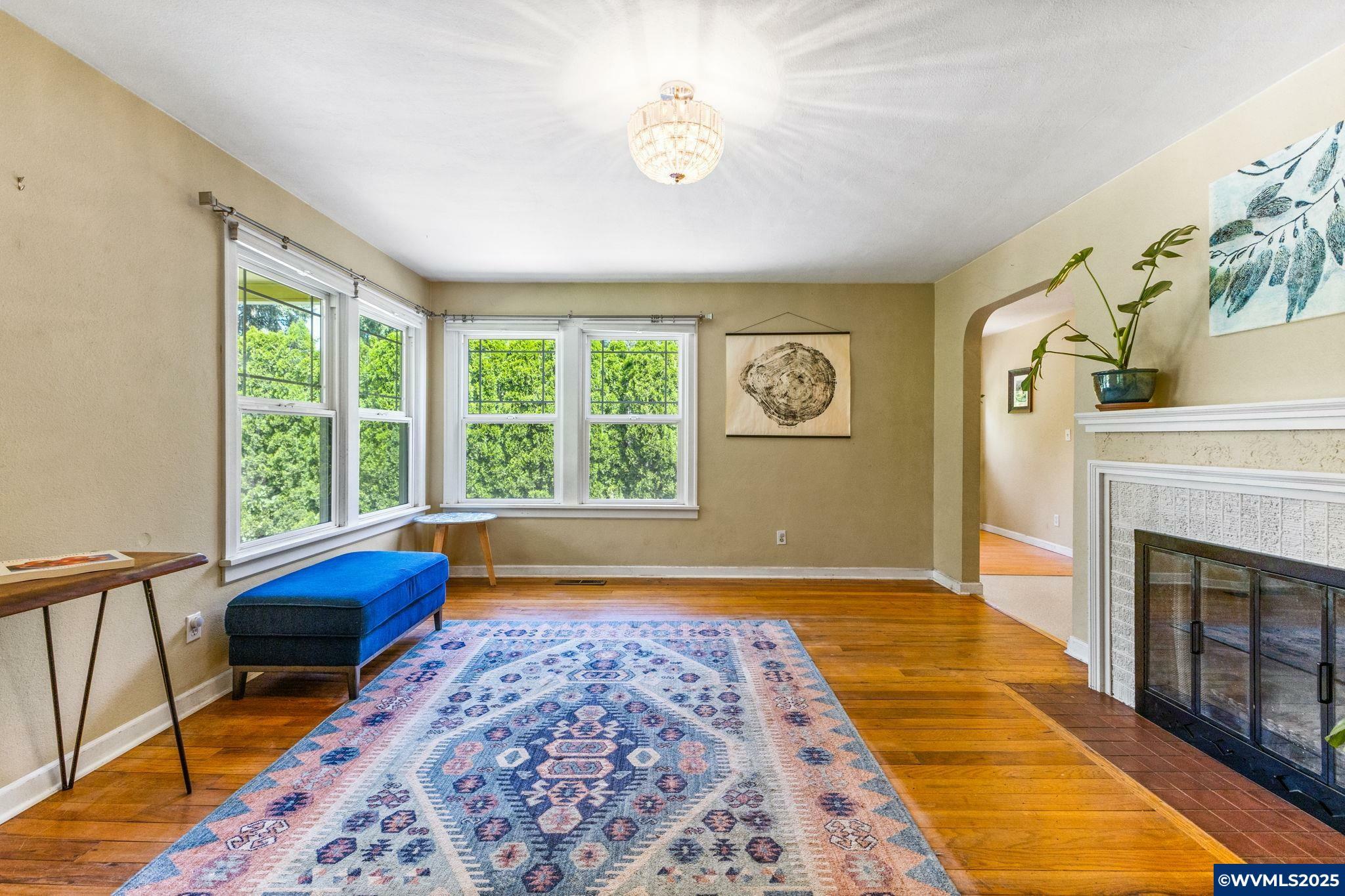 Property Photo: 3234 Pioneer Dr SE OR 97302