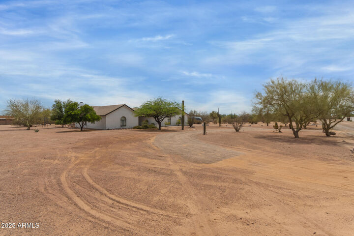 Property Photo:  10849 E Elmwood St Street  AZ 85207 