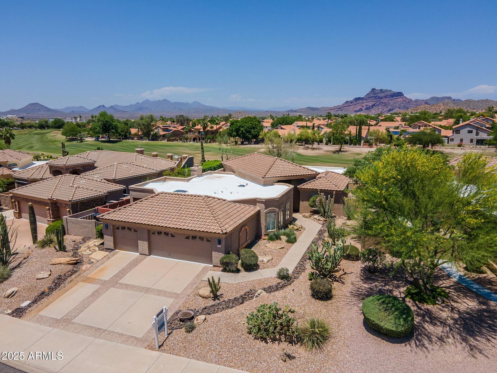 Property Photo: 6162 E Redmont Drive AZ 85215