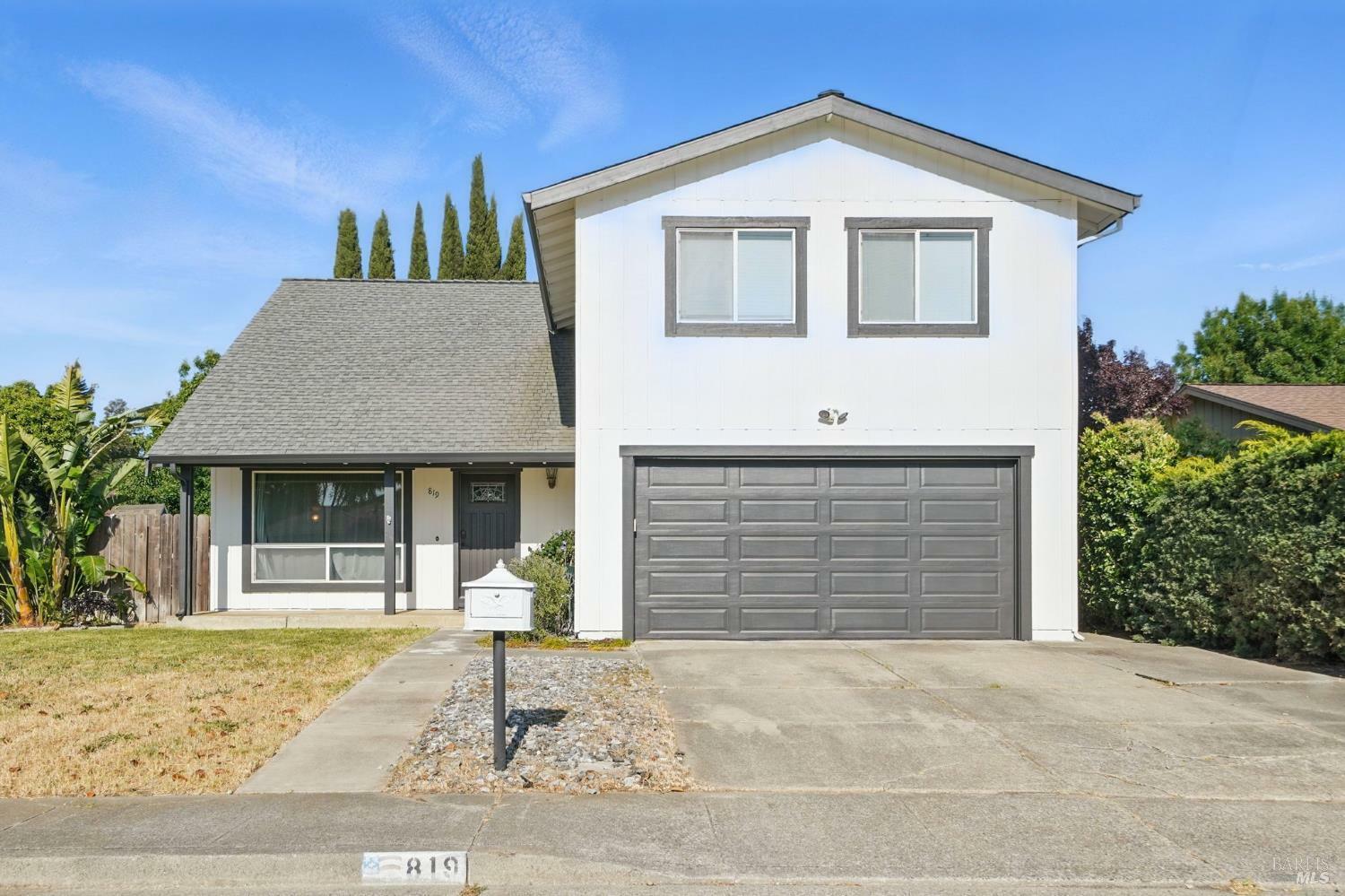 819 Bluejay Drive  Suisun City CA 94585 photo