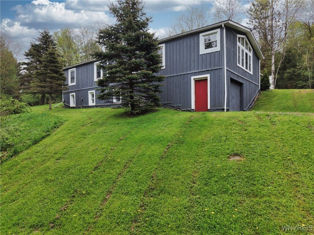 Property Photo:  5556 Bryant Hill Road  NY 14731 