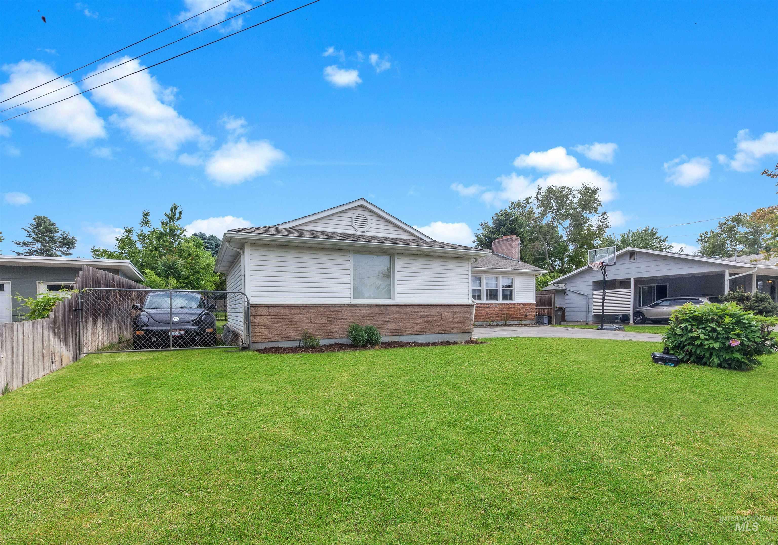 Property Photo: 3509 8th Street C ID 83501