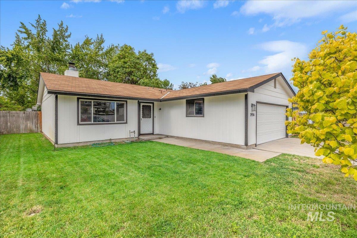 Property Photo:  2936 N Milwaukee St  ID 83704 