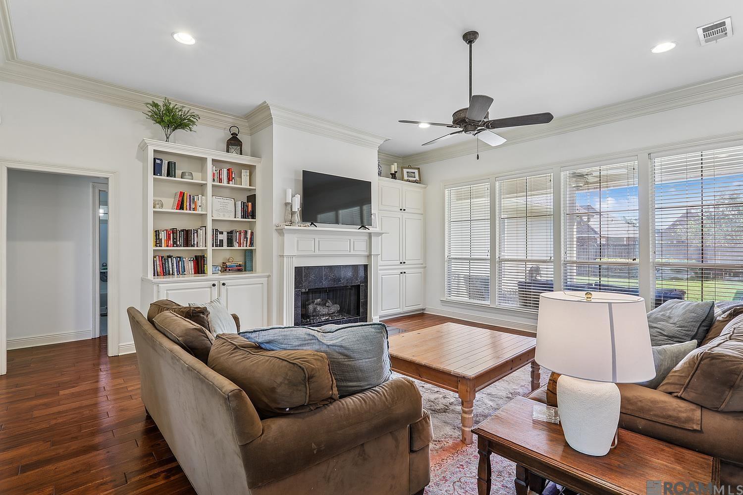 Property Photo: 19036 Epernay Ct LA 70817