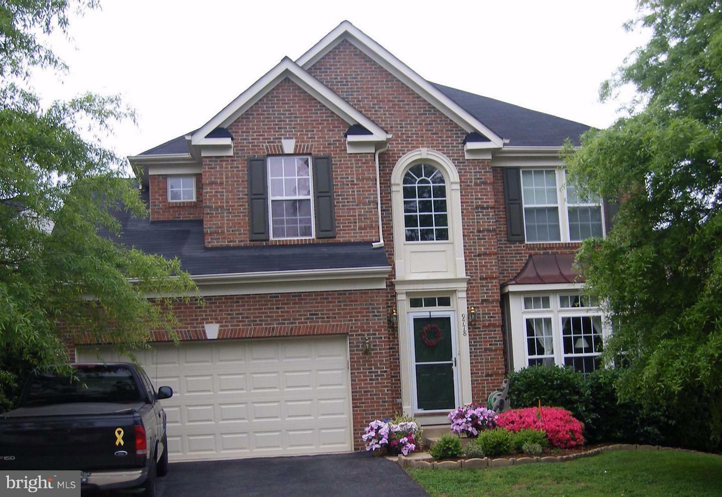 9778 Lorraine Carol Way  Lorton VA 22079 photo