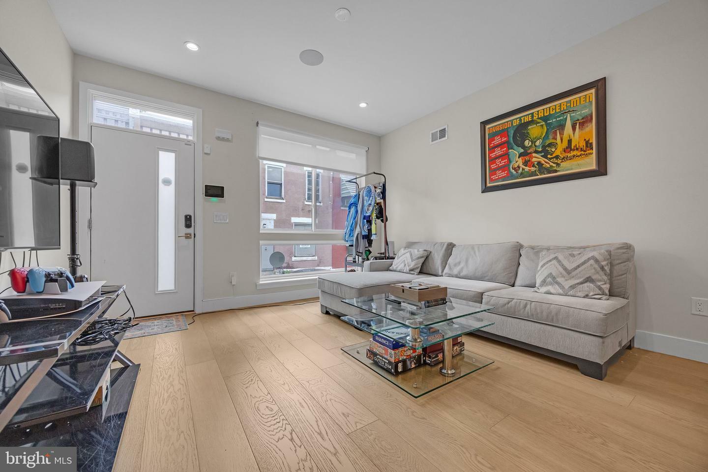 Property Photo:  1752 N Bailey Street  PA 19121 
