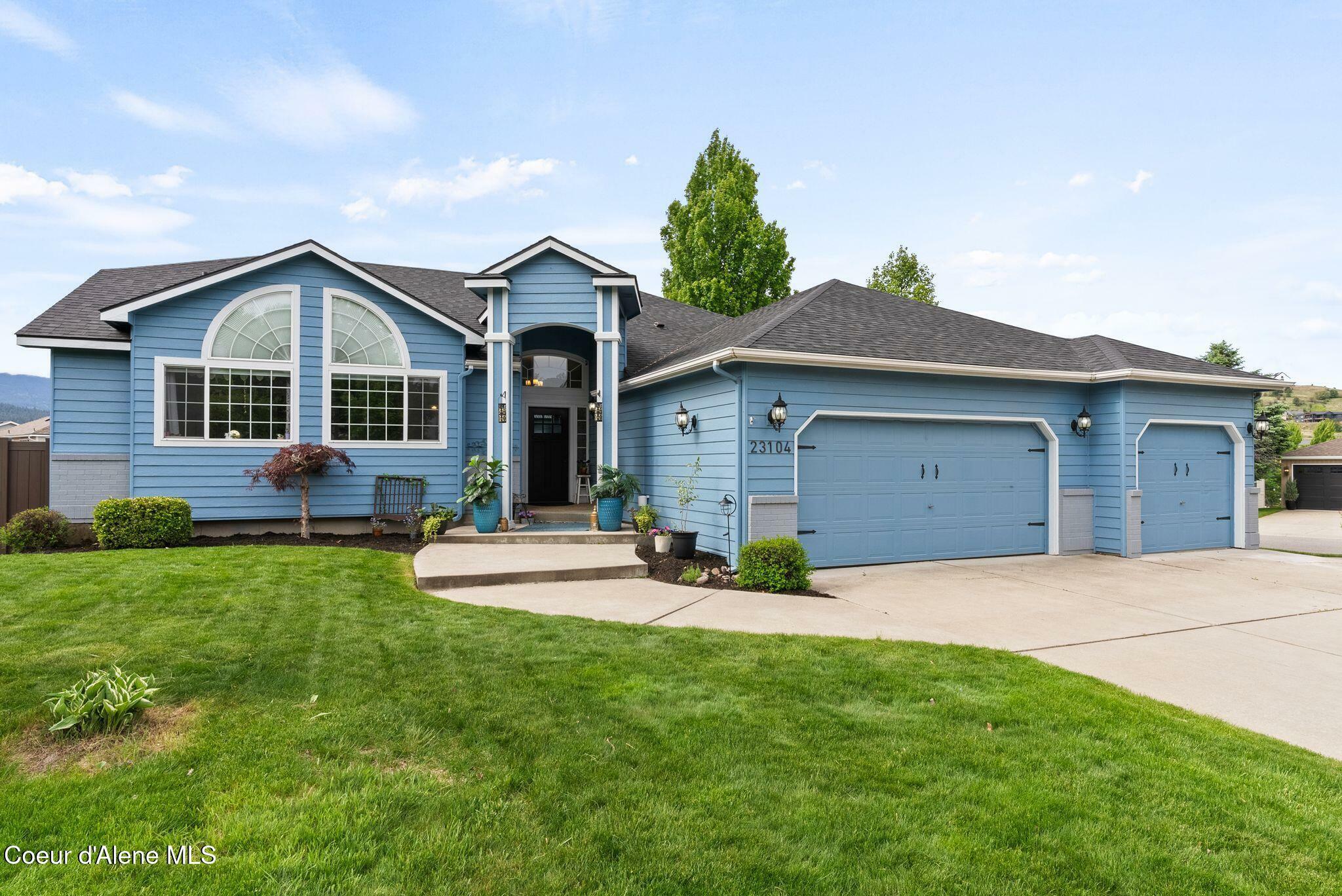 Property Photo: 23104 E Broadway Avenue WA 99019